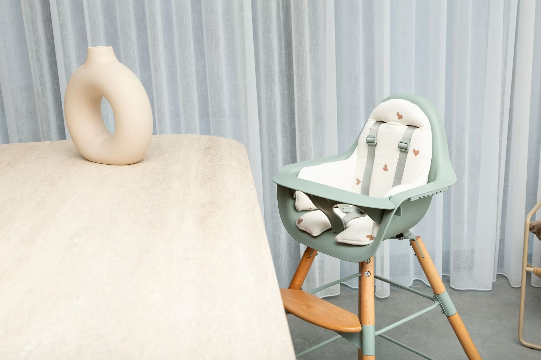 evolu_coussin_pour_chaise_haute__jersey__hearts_10.webp Sale Evolu Coussin Pour Chaise Haute - Jersey - Hearts Coussins Pour Chaise Haute | Evolu Accessoires