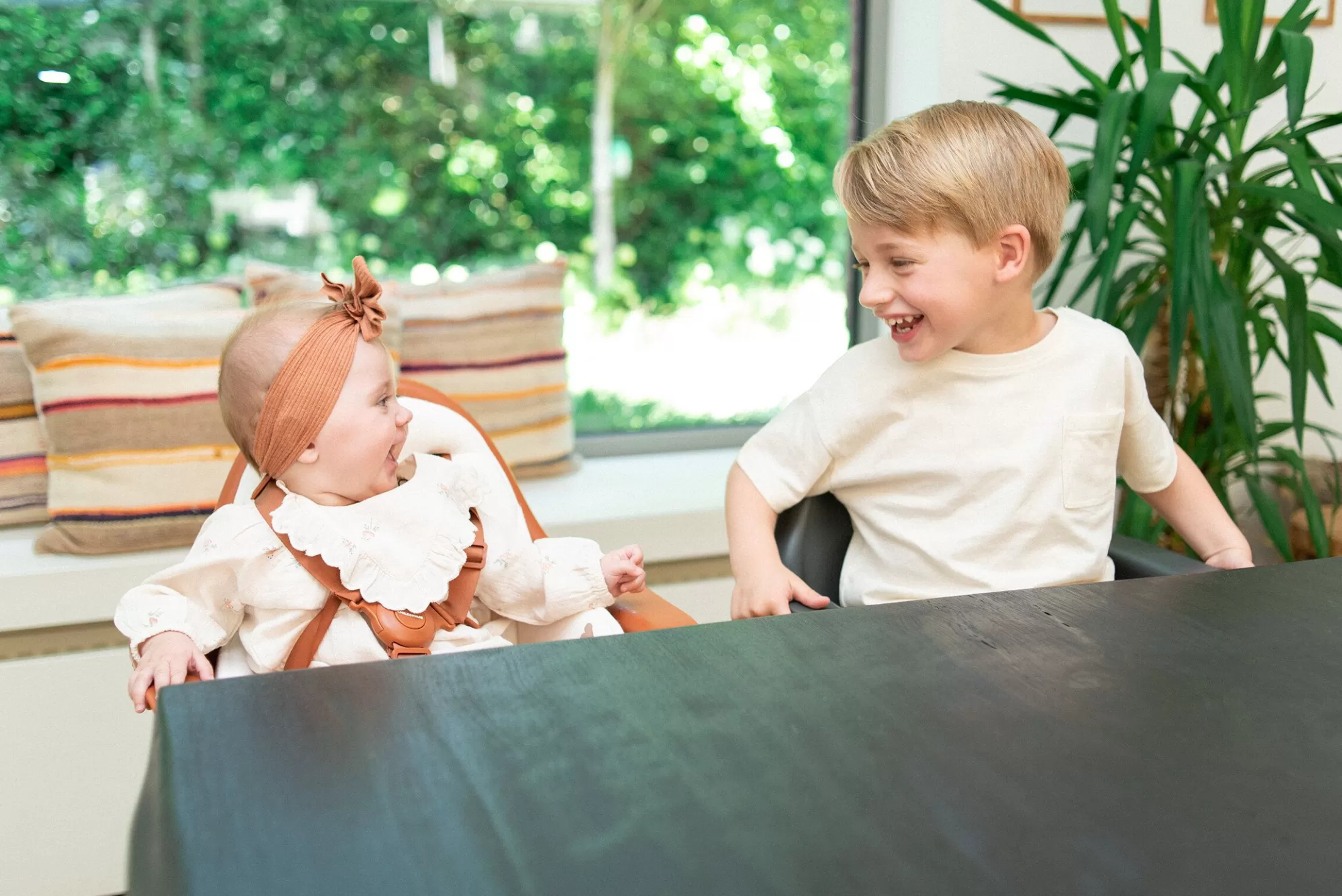 evolu_coussin_pour_chaise_haute__jersey__hearts_8.webp Sale Evolu Coussin Pour Chaise Haute - Jersey - Hearts Coussins Pour Chaise Haute | Evolu Accessoires