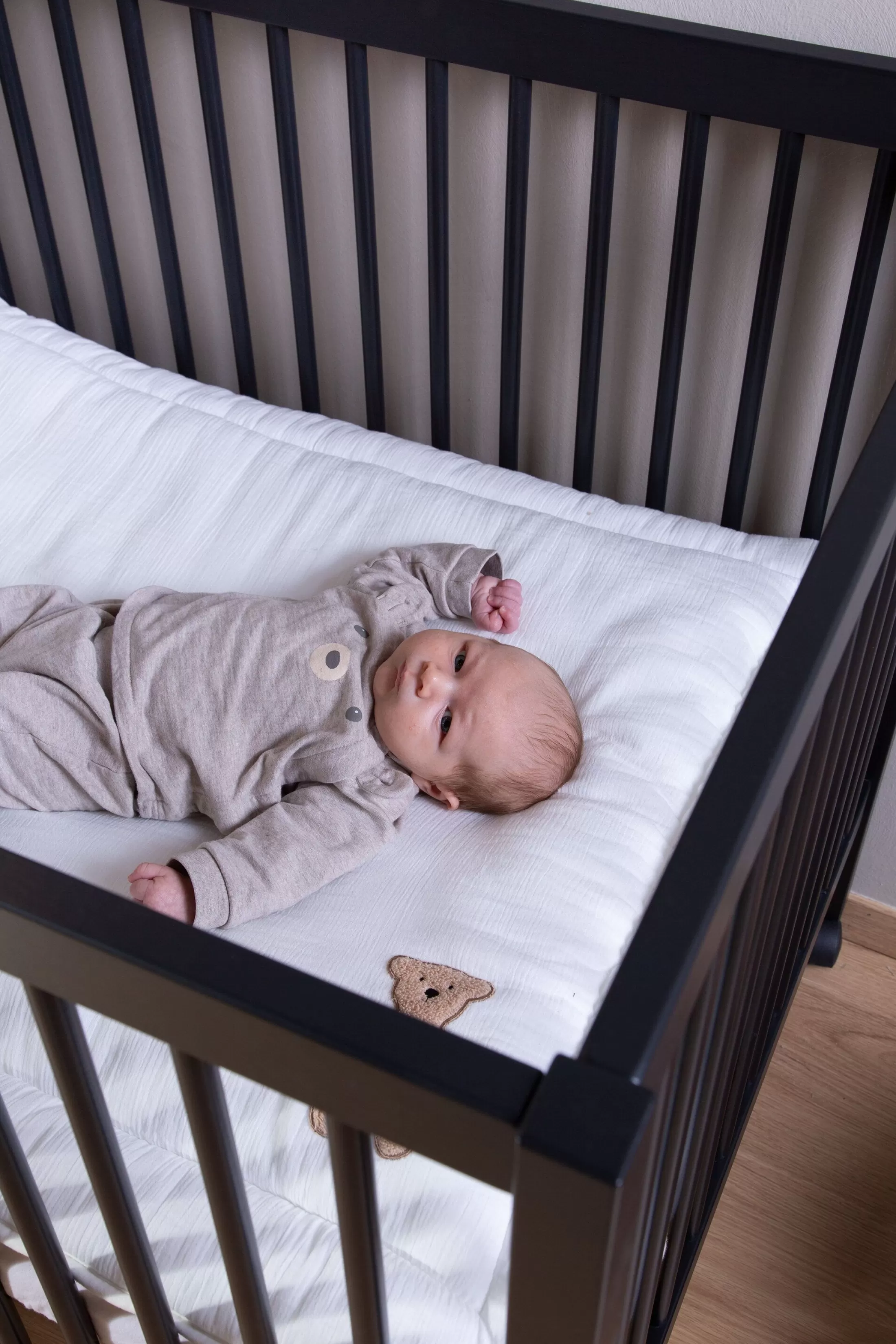 parc___roues__x_cm__bois__noir_2.webp Discount Parc 97 + Roues - 95x75 Cm - Bois - Noir Parcs